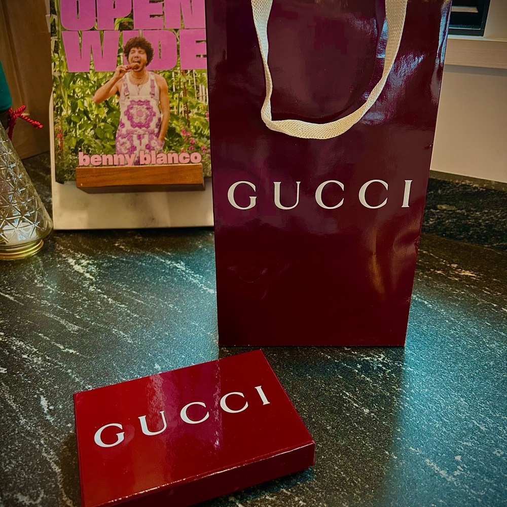 New Gucci Pink Rossi Ancora GG Pattern Card Holder Box Ribbon Bag Included - Picture 2 of 6